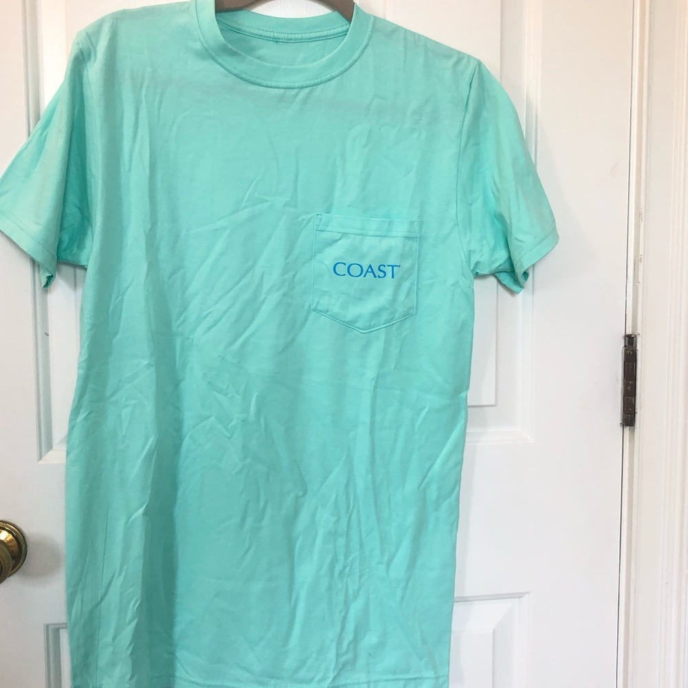 NWOT Coast T-shirt with crab design: SIZE SMALL